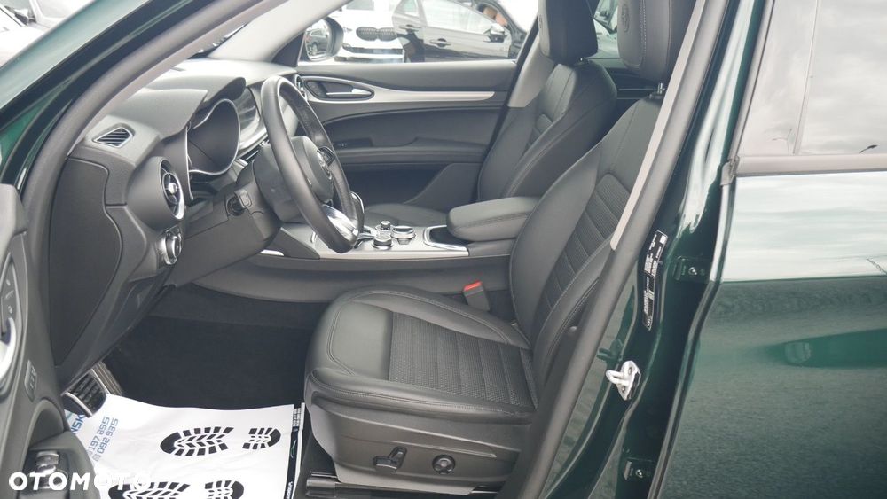Alfa Romeo Stelvio - 20