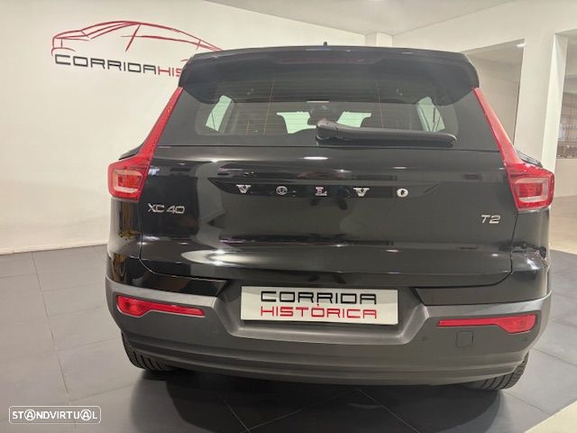 Volvo XC 40 1.5 T2 Plus Dark - 3