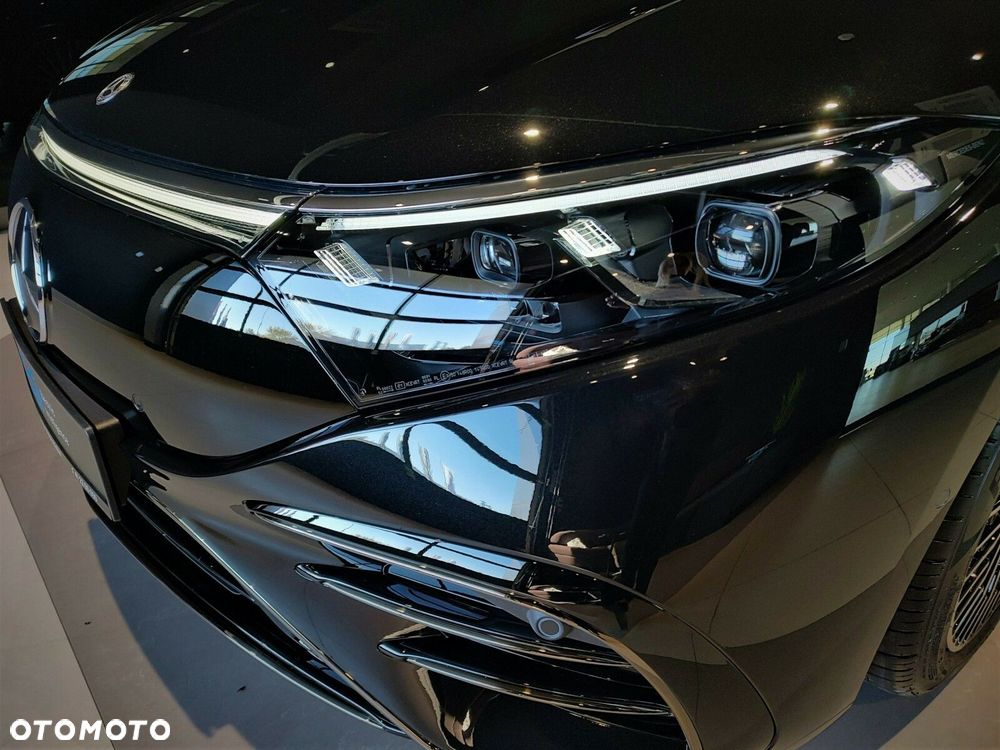 Mercedes-Benz EQS - 8