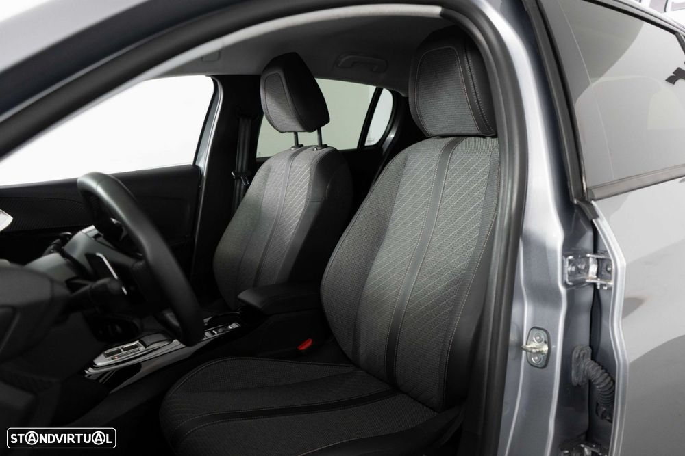Peugeot 208 1.2 Hybrid Allure e-DCS6 - 10