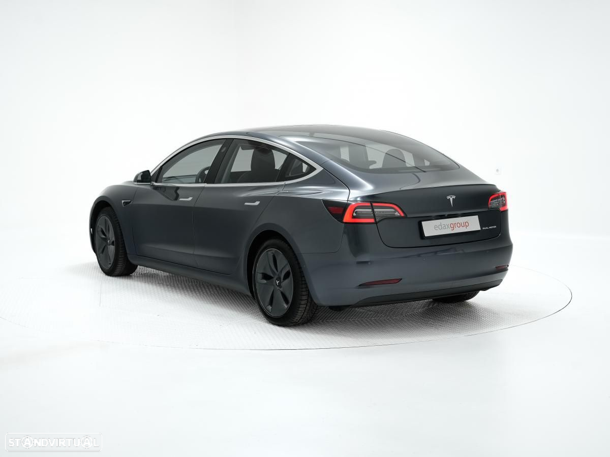 Tesla Model 3 Long-Range Dual Motor AWD - 4
