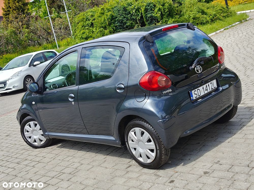 Toyota Aygo Cool - 2