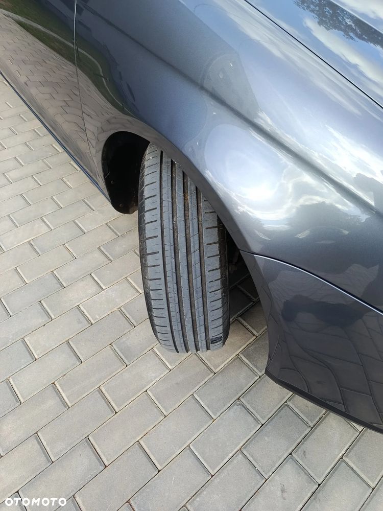 Volkswagen Jetta 1.6 Comfortline - 32