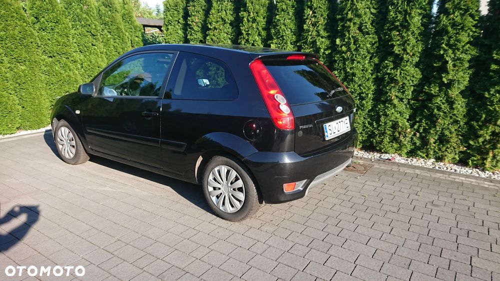 Ford Fiesta 1.4 Ambiente - 3