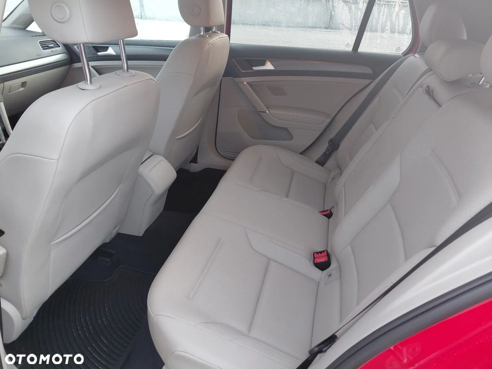 Volkswagen Golf - 7
