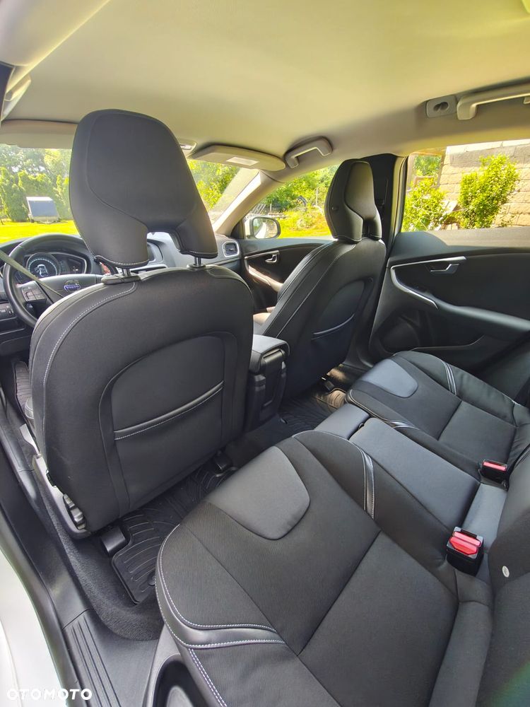 Volvo V40 D2 R-Design Summum - 15