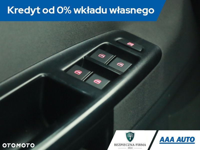 Volkswagen Polo - 13