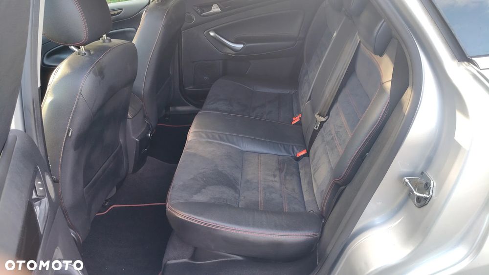 Ford Mondeo 2.0 TDCi Titanium S - 18