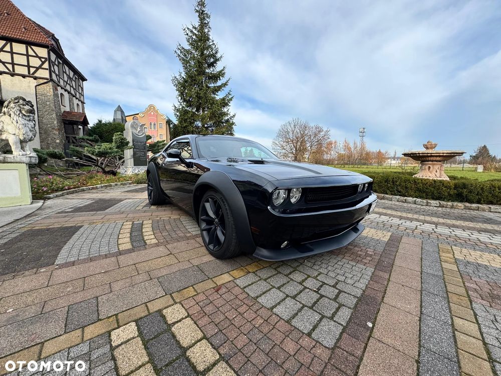 Dodge Challenger - 14