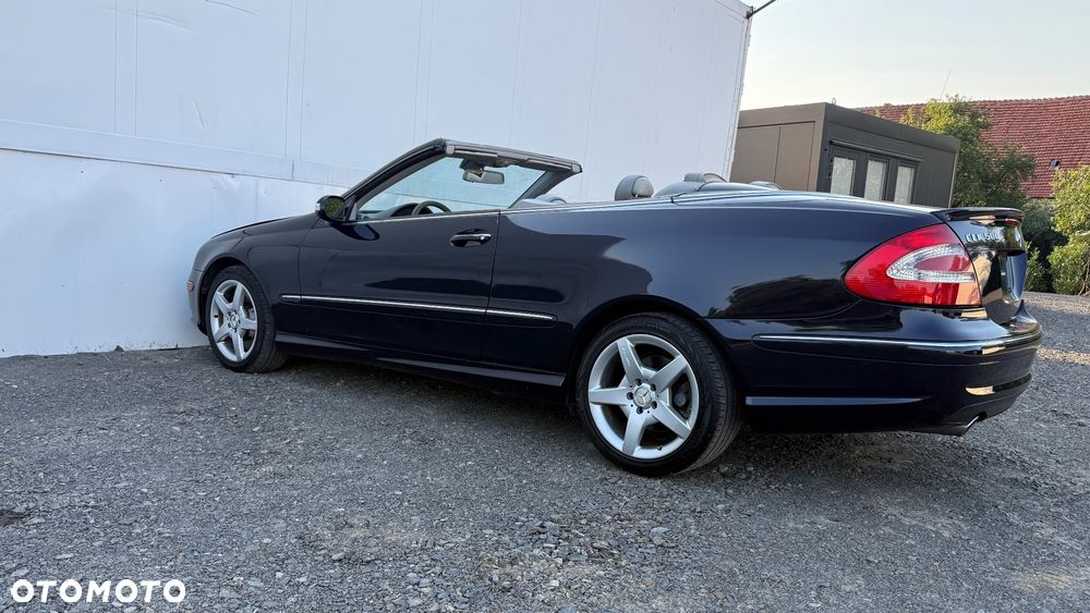 Mercedes-Benz CLK - 9