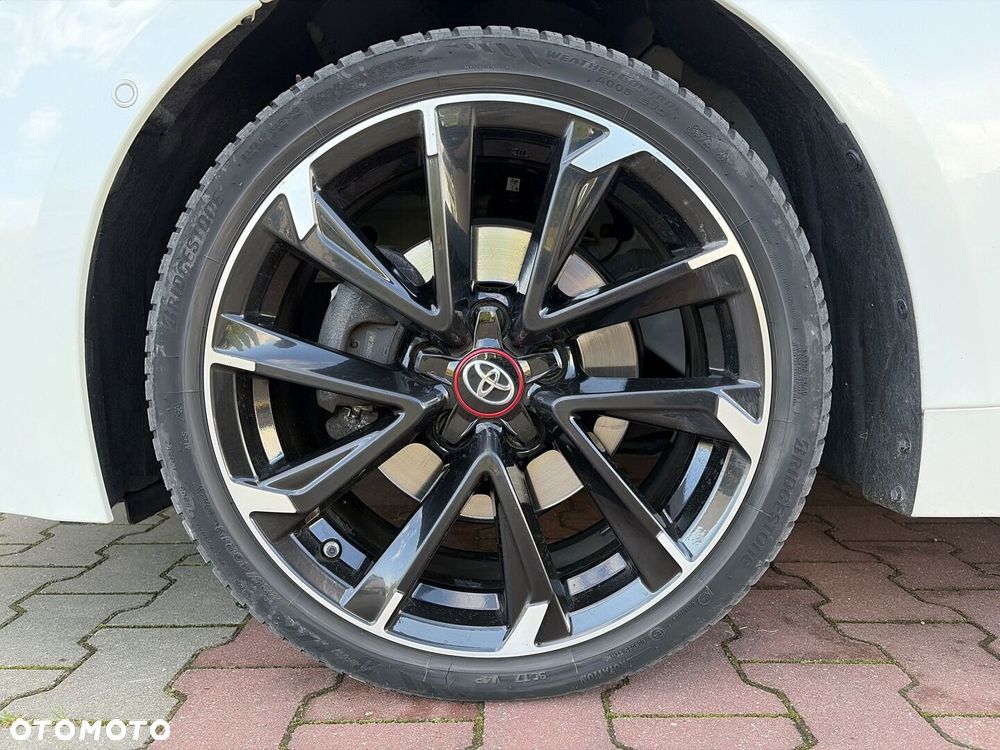 Toyota Corolla 2.0 Hybrid GR Sport - 25