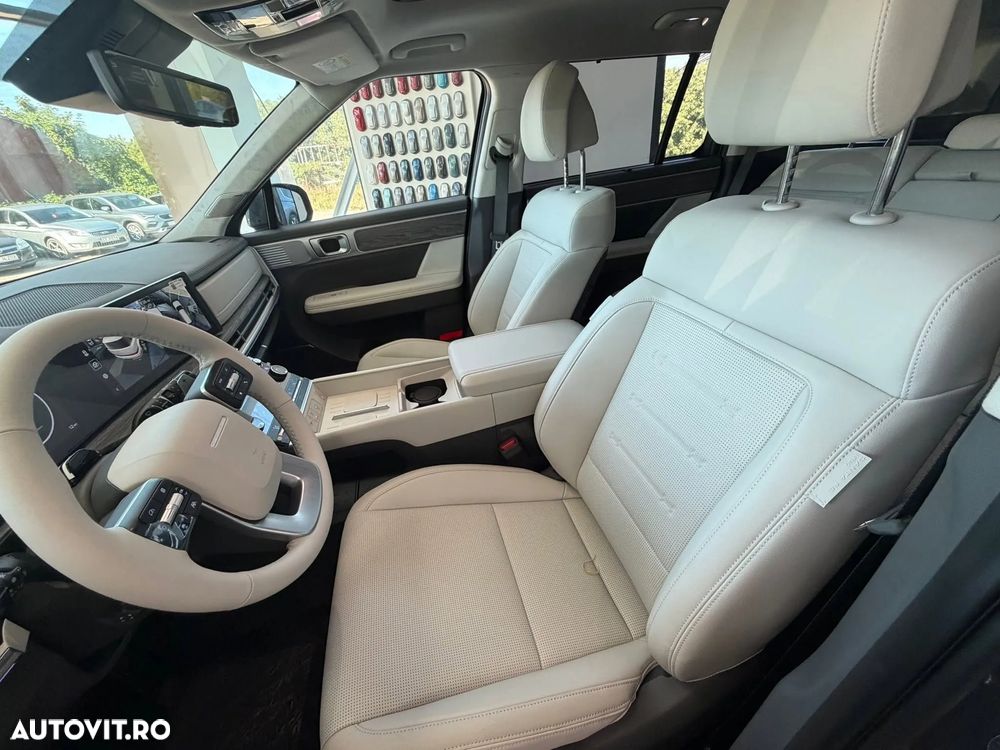 Hyundai Santa Fe - 5
