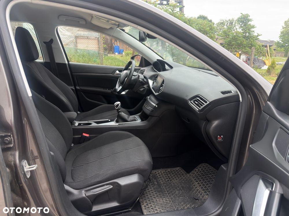 Peugeot 308 - 7