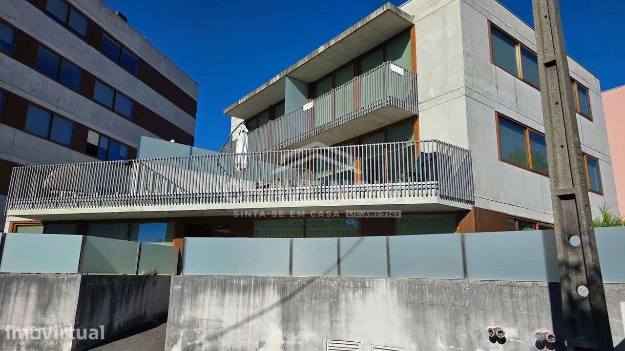 T1 Recente com Varanda e Garagem | Barranha – Senhora da Hora - Grande imagem: 2/17