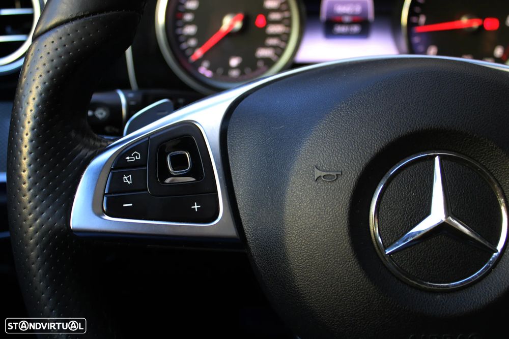 Mercedes-Benz E 220 d 4Matic 9G-TRONIC AMG Line - 36