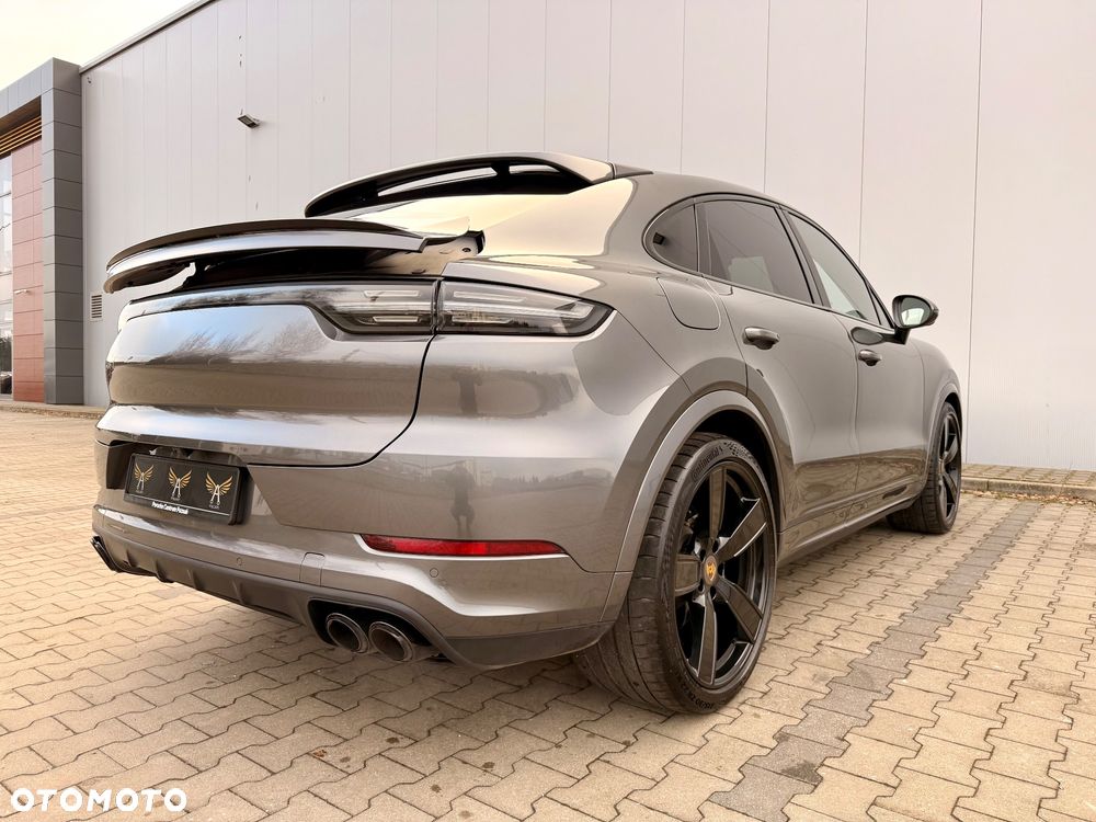 Porsche Cayenne - 22