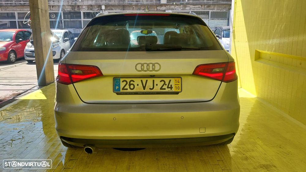 Audi A3 1.6 TDI Advance Ultra - 24