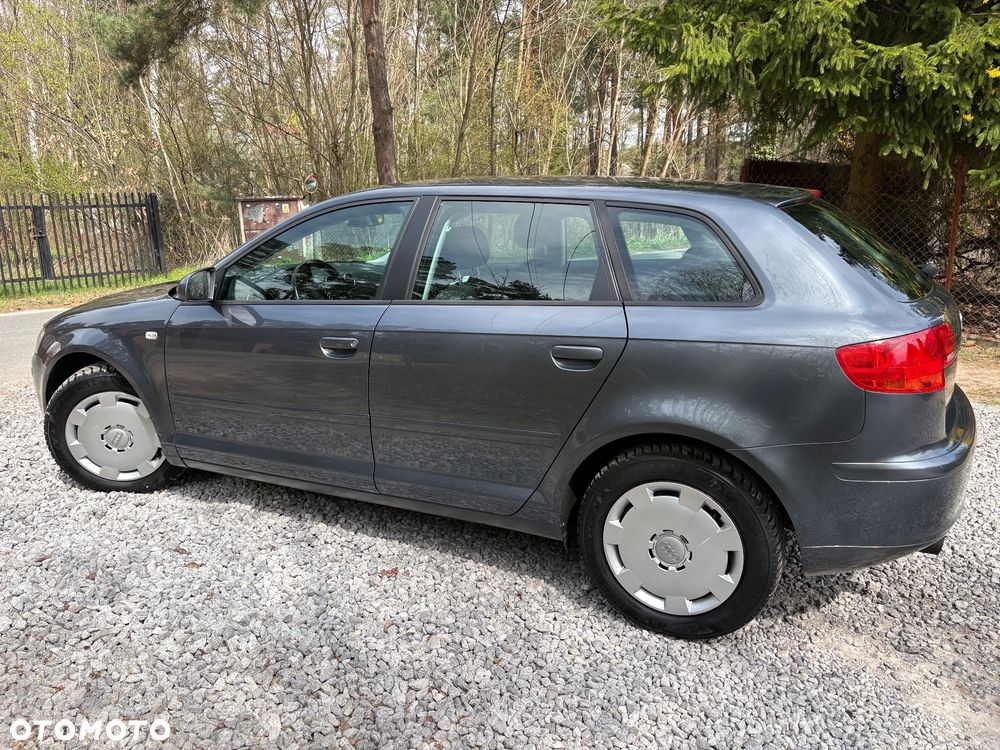 Audi A3 Sportback 1.6 Attraction - 20