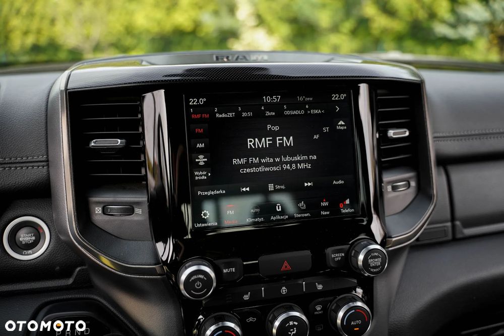 Dodge RAM 5.7 4x4 - 35