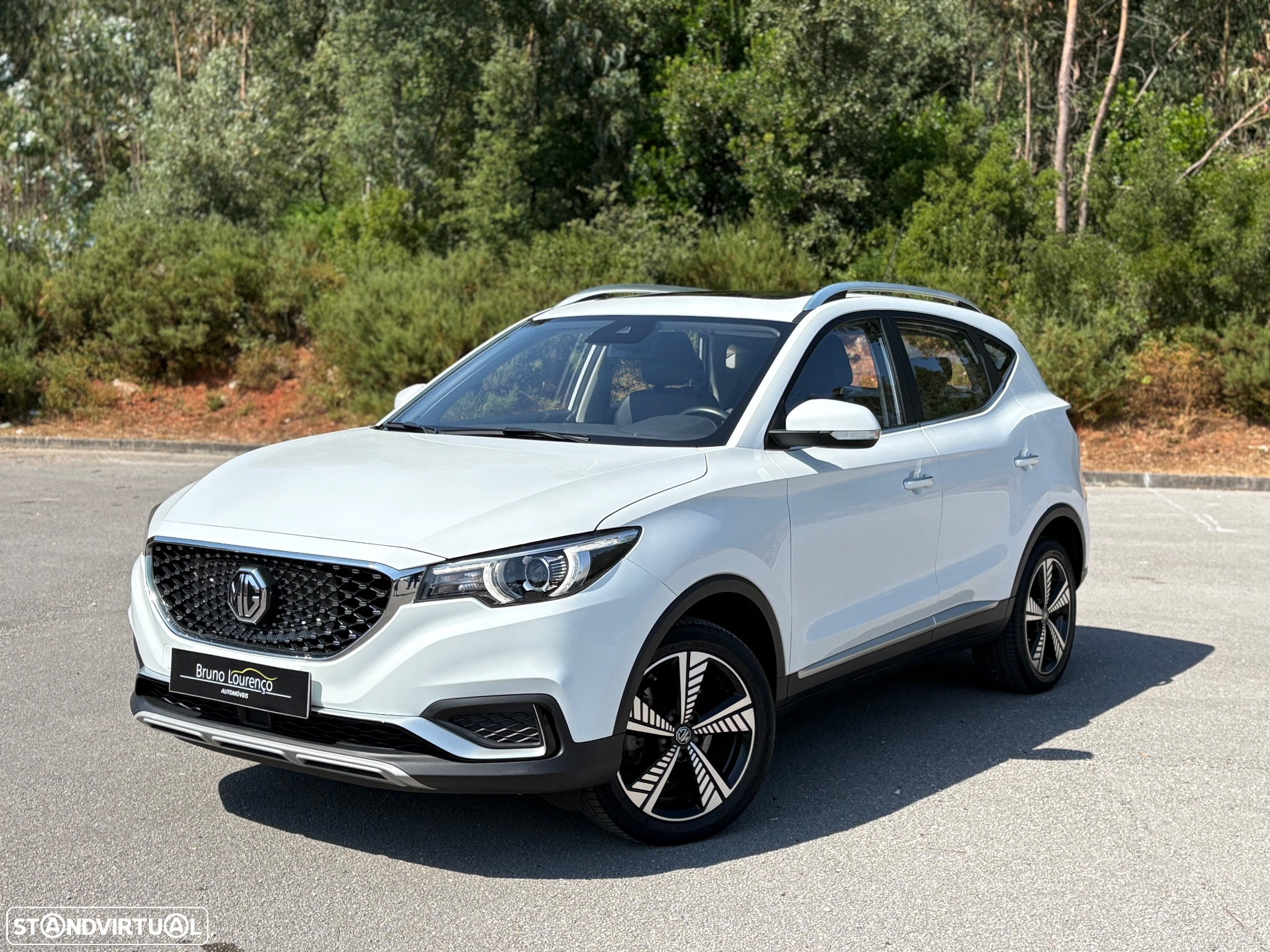 MG ZS EV 44.5 kWh Luxury - 2