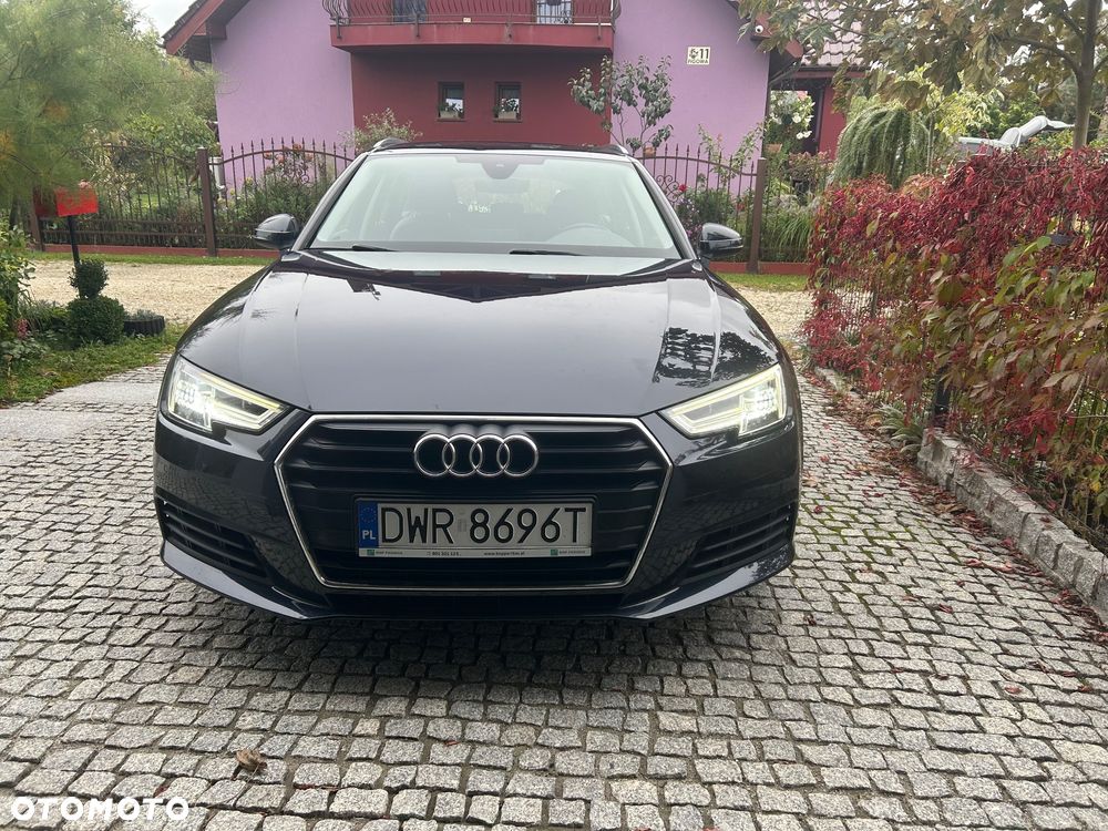 Audi A4 Avant - 1