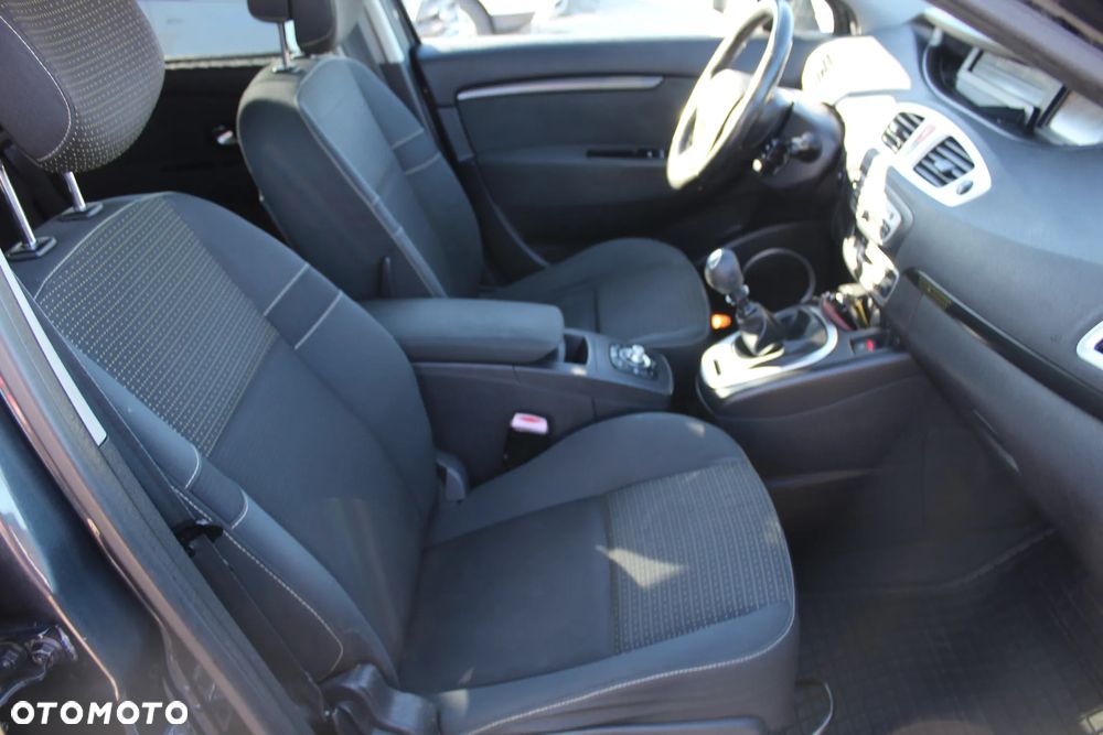 Renault Scenic 1.9 dCi Expression - 21