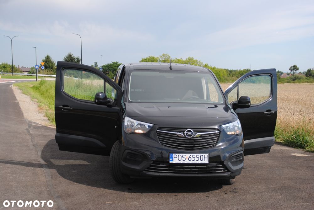 Opel Combo 1.2 Turbo Essentia S&S - 4
