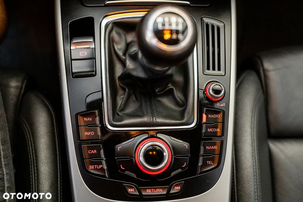 Audi A4 Avant - 31