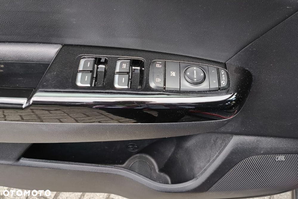 Kia Sportage 1.6 T-GDI Business Line 2WD - 18