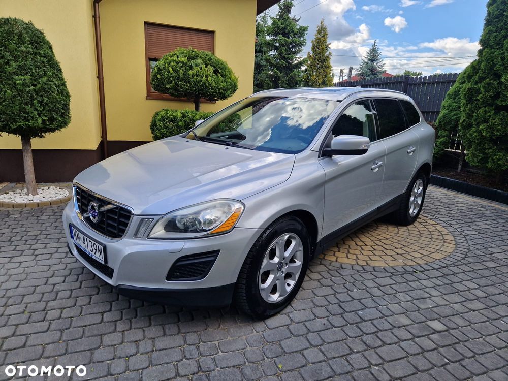 Volvo XC 60 D4 Momentum - 3