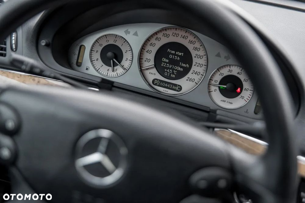 Mercedes-Benz Klasa E 350 4-Matic Avantgarde - 40