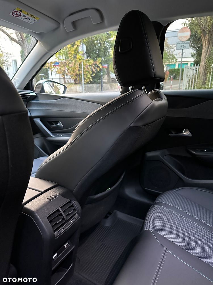 Peugeot 308 1.2 PureTech Allure Pack S&S EAT8 - 27