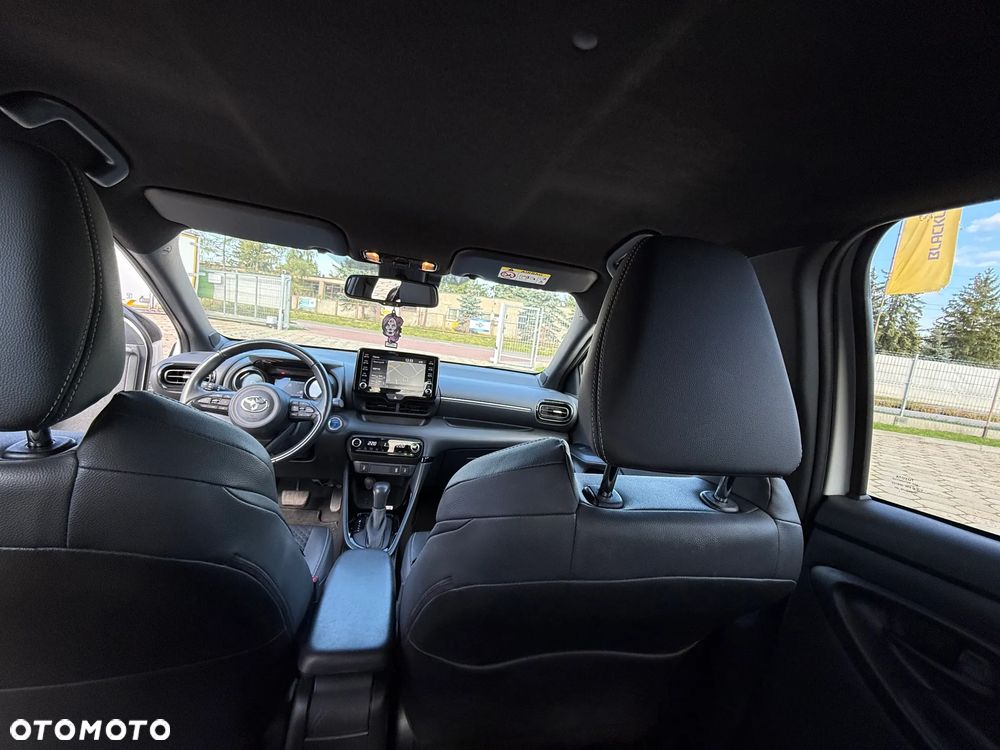 Toyota Yaris Hybrid 1.5 Selection Style - 11