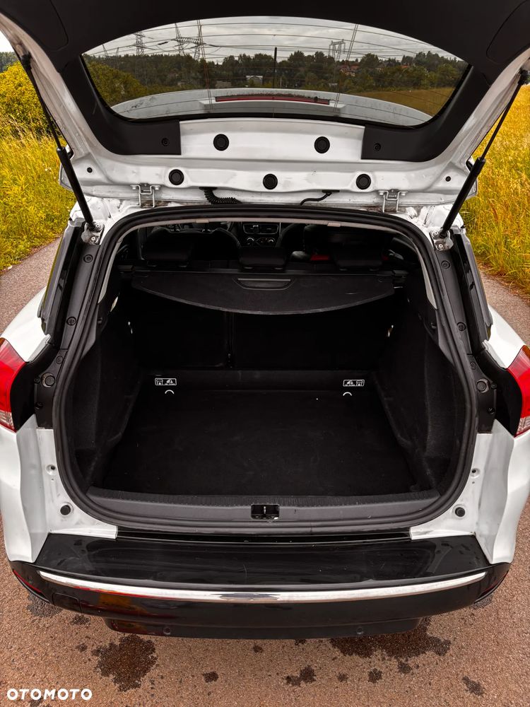 Renault Clio 1.2 Energy TCe Limited - 13