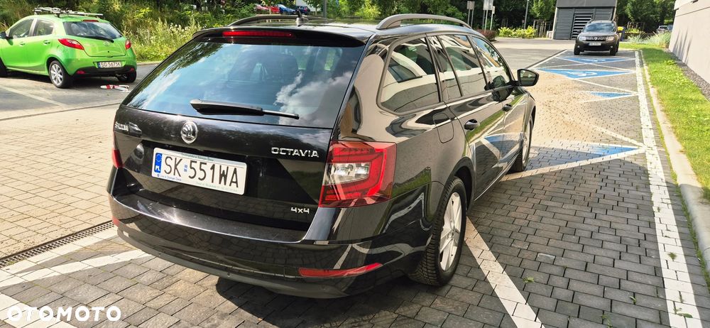 Skoda Octavia 2.0 TDI SCR 4x4 Style DSG - 3