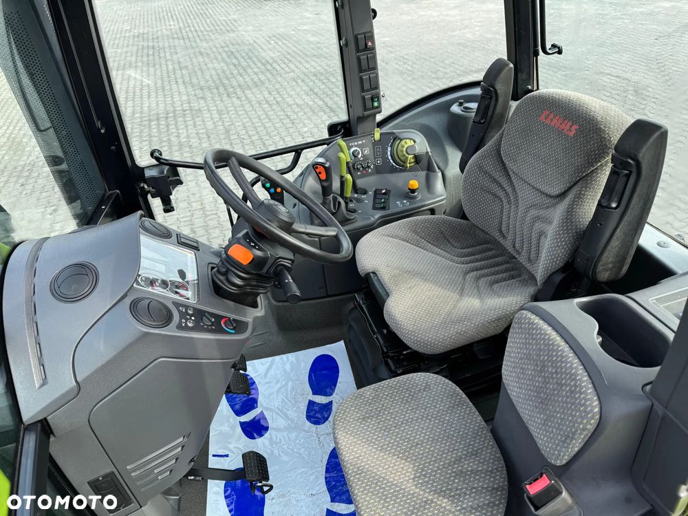 Claas ARION 420 - 9