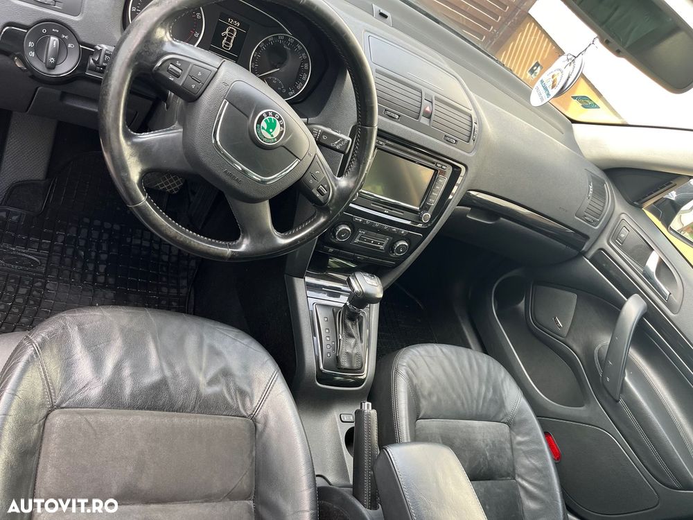 Skoda Octavia 1.8 TSI Laurin Klement DSG - 7