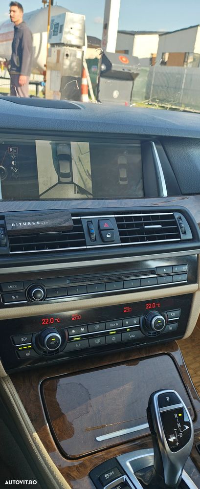 BMW Seria 5 525d xDrive Aut. - 12