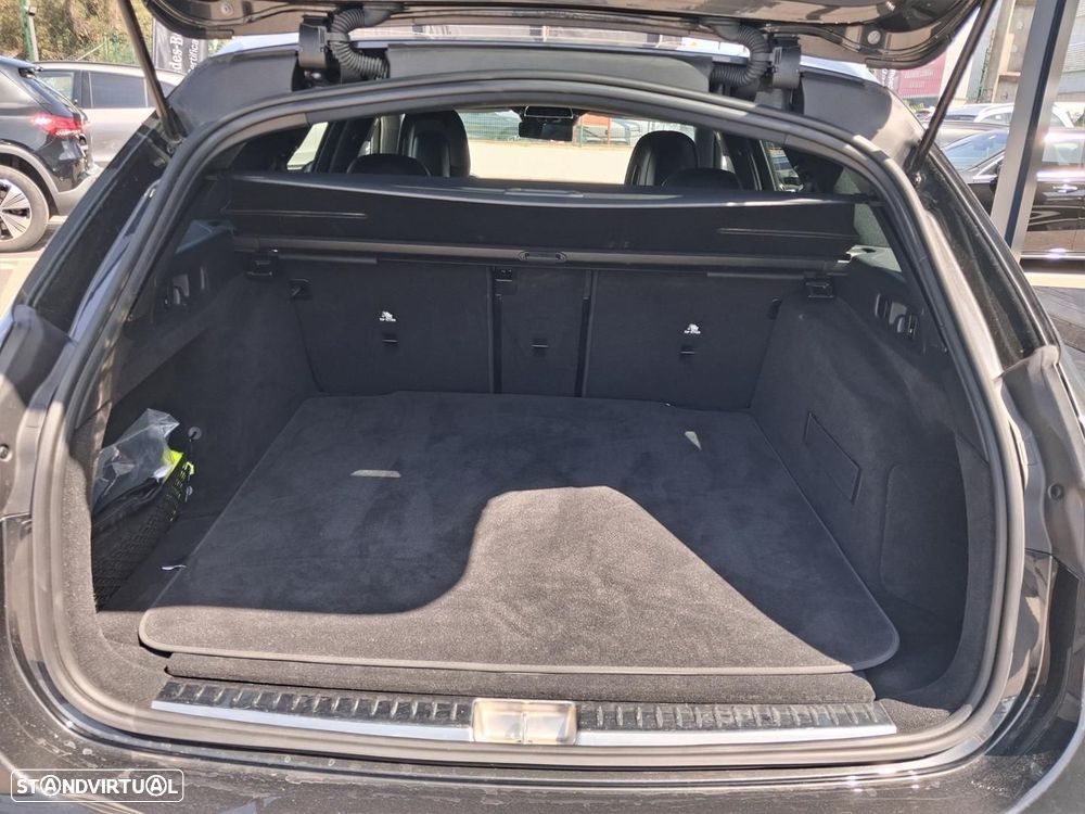 Mercedes-Benz E 220 d Avantgarde - 12
