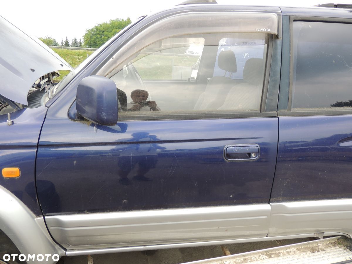 Szyba boczna  prawa Toyota  4Runner Hilux '96 - 1