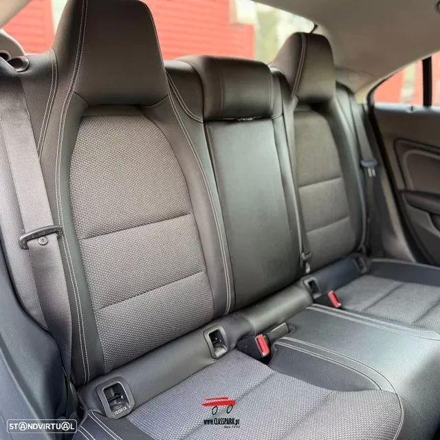 Mercedes-Benz CLA 180 d Urban - 19