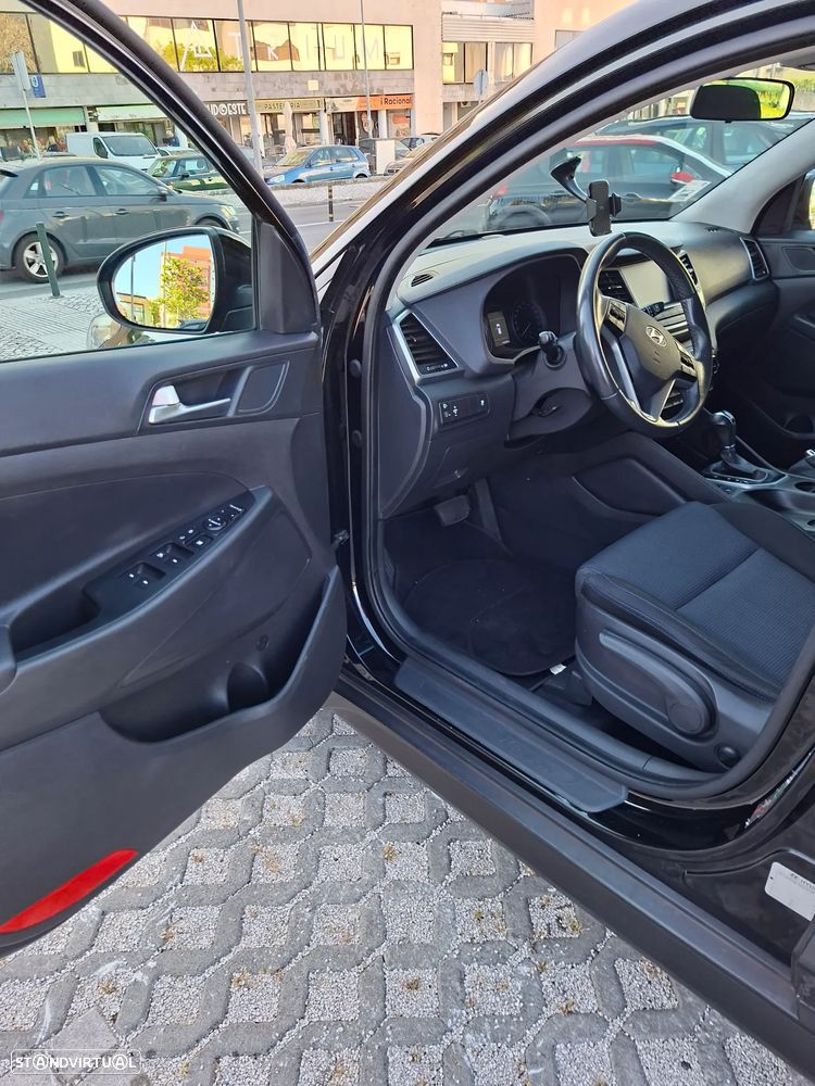 Hyundai Tucson 1.7 CRDi Executive DCT - 6