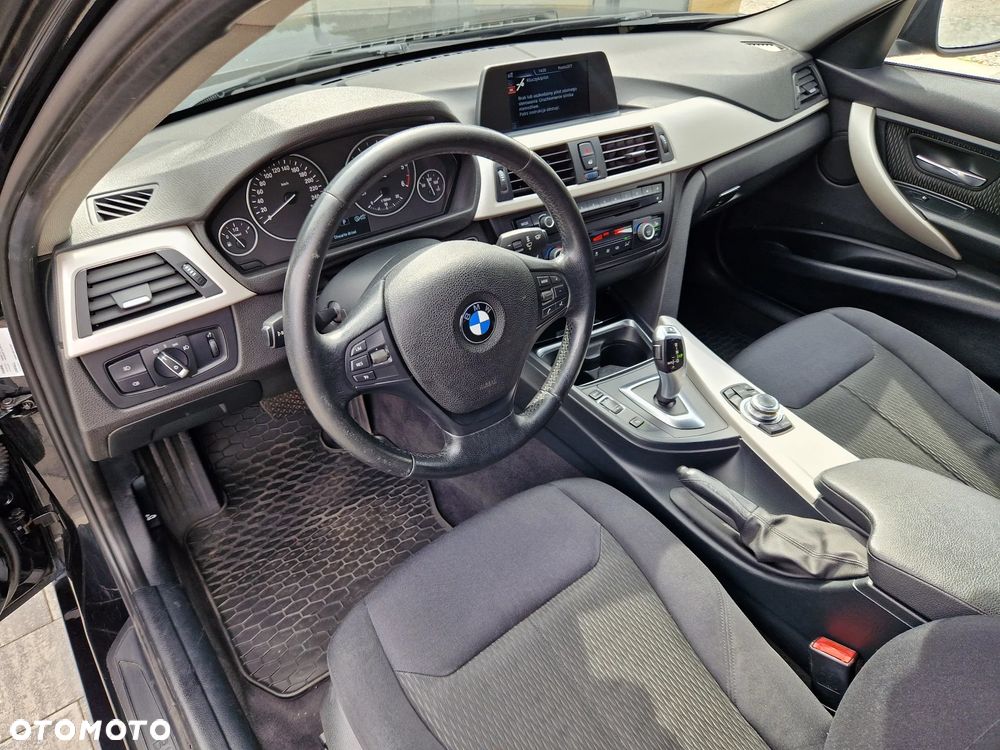 BMW Seria 3 - 10