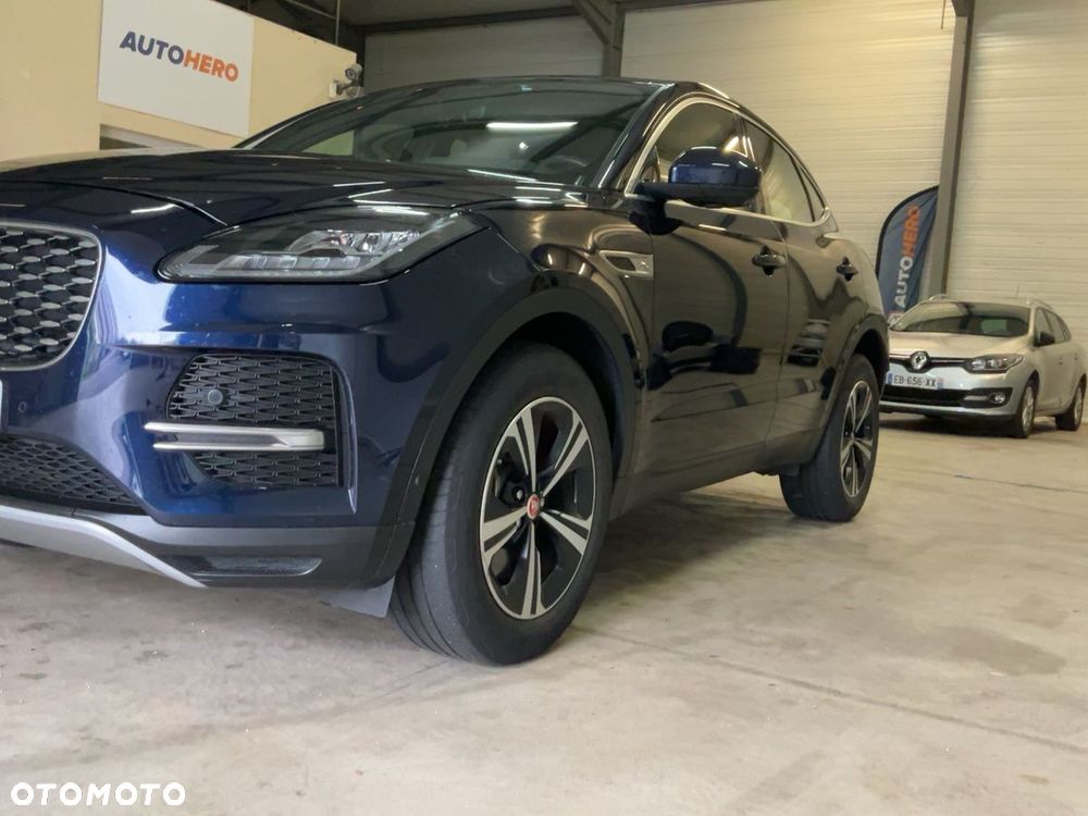 Jaguar E-Pace P200 AWD R-Dynamic - 6