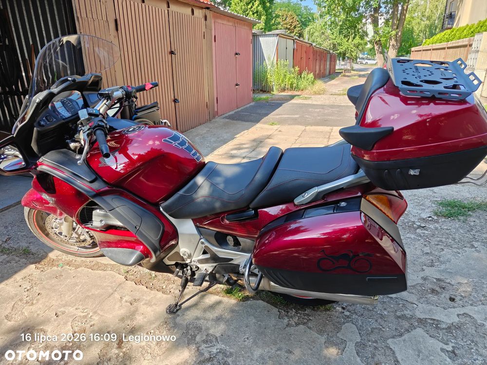 Honda ST - 4