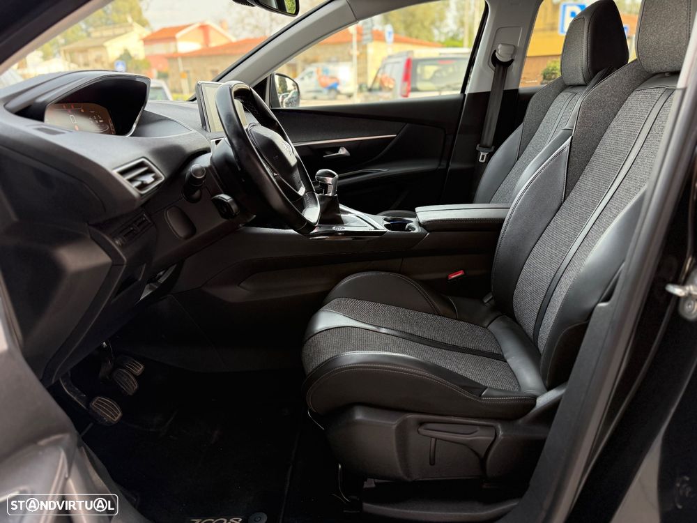 Peugeot 3008 1.5 BlueHDi Allure Pack - 24