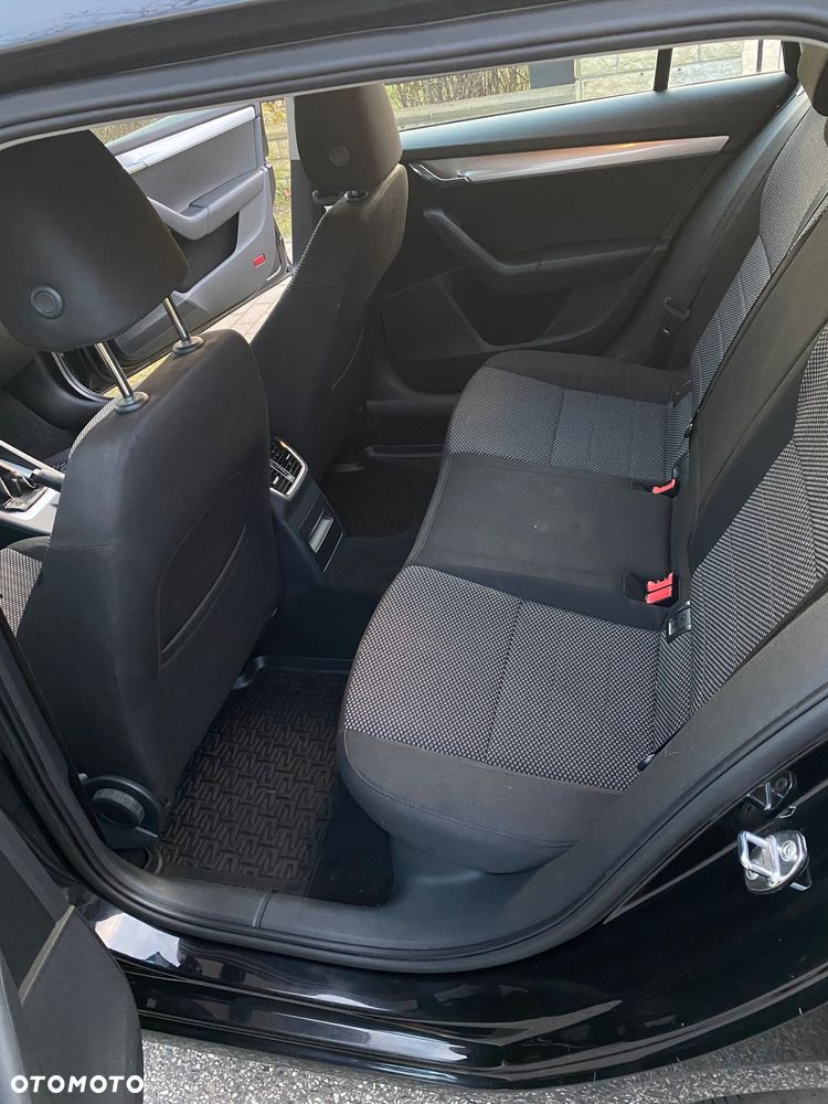 Skoda Octavia 1.6 TDI Ambition - 13