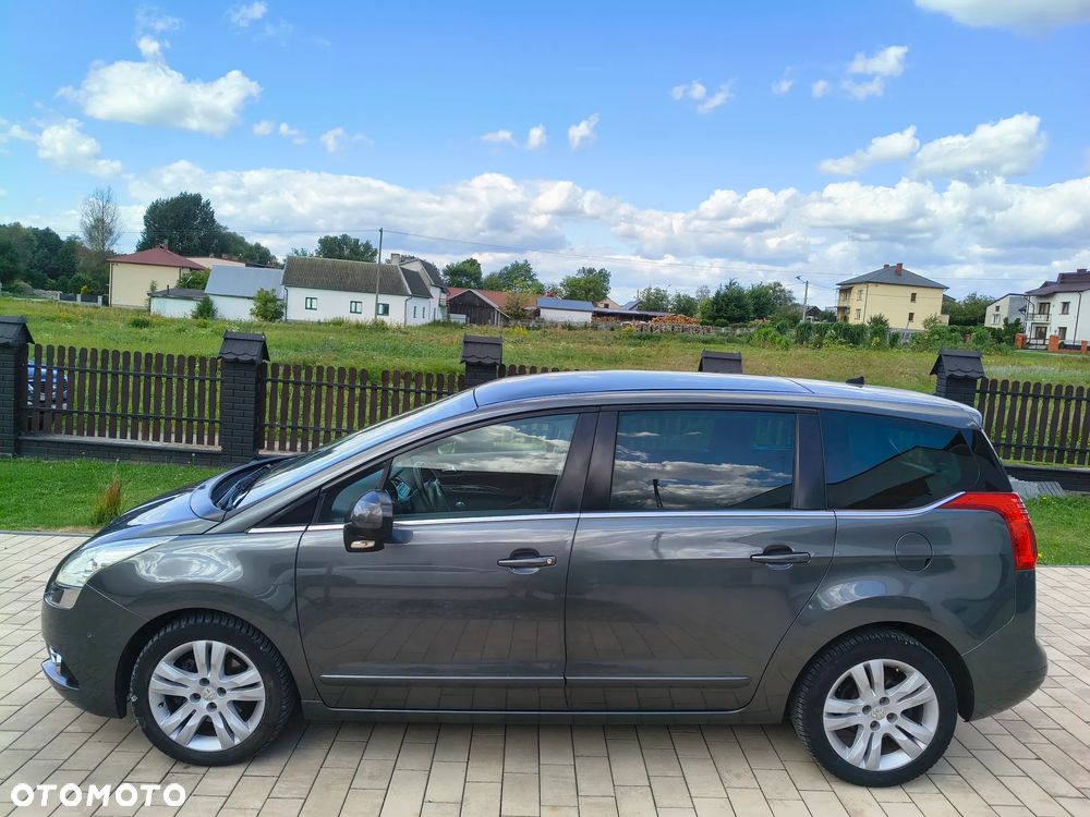 Peugeot 5008 - 4