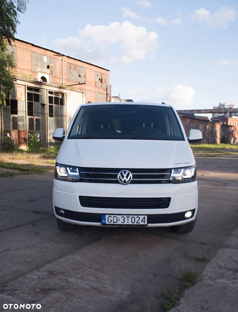 Volkswagen Multivan - 1