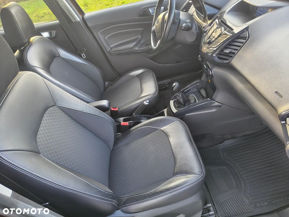 Ford EcoSport 1.5 TDCi TITANIUM - 27